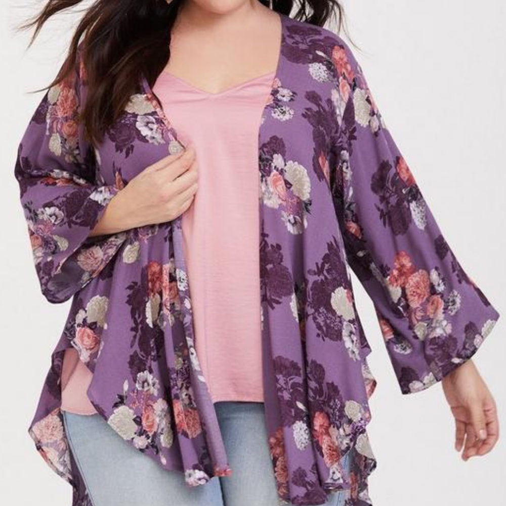Torrid Crepe short tale kimono